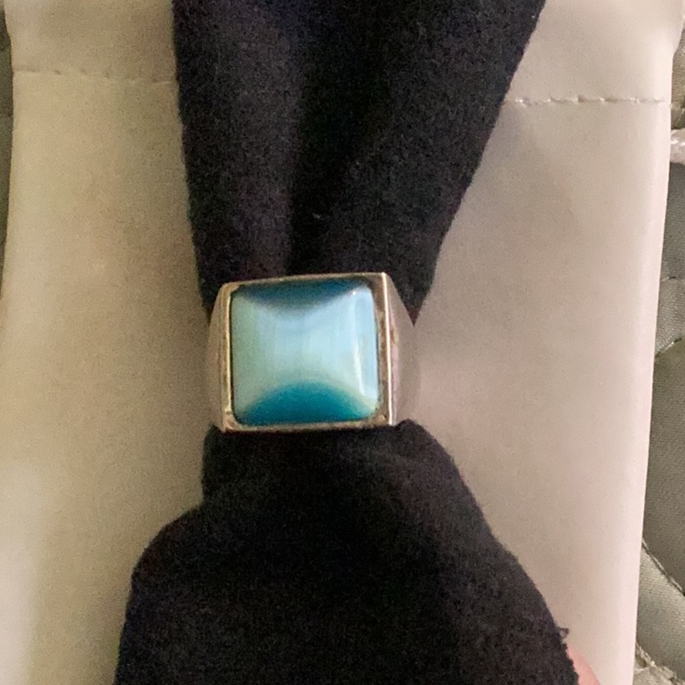 4 Fun costume rings! - Picture 4 of 7